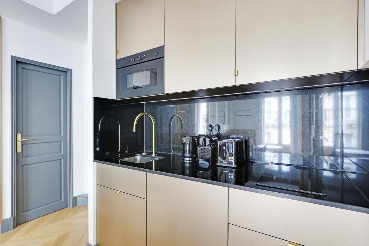 Pick A Flat'S Apartments In Champs Elysees - Rue Du Colisee Paris Exteriör bild